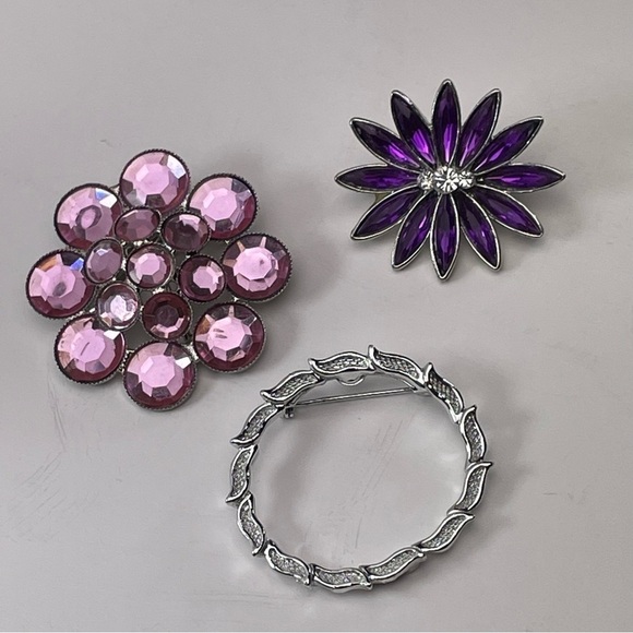 Pink Purple Silver Brooches set of 3 in  Bundle - Picture 2 of 11